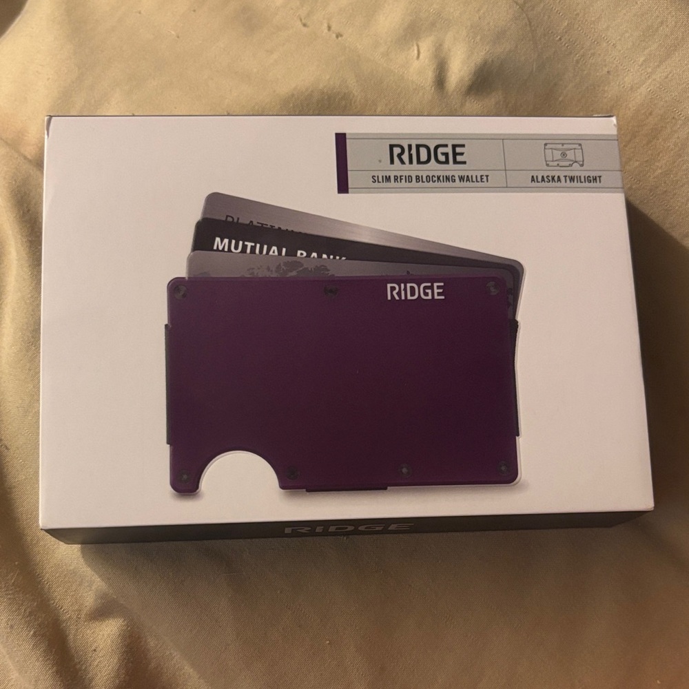 Ridge Alaska Twilight  Purple RFID Blocking Wallet New in Box